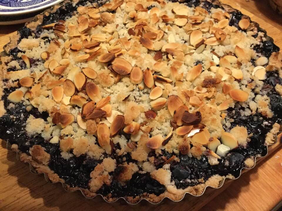 blueberry tart baked, cookie crust